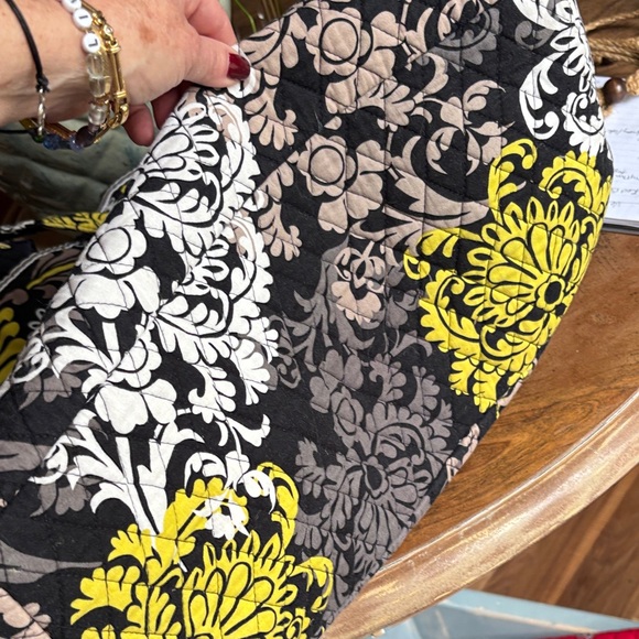 Vera Bradley retired "Baroque" pattern open tote w 1 interior zip pocket - Picture 5 of 5